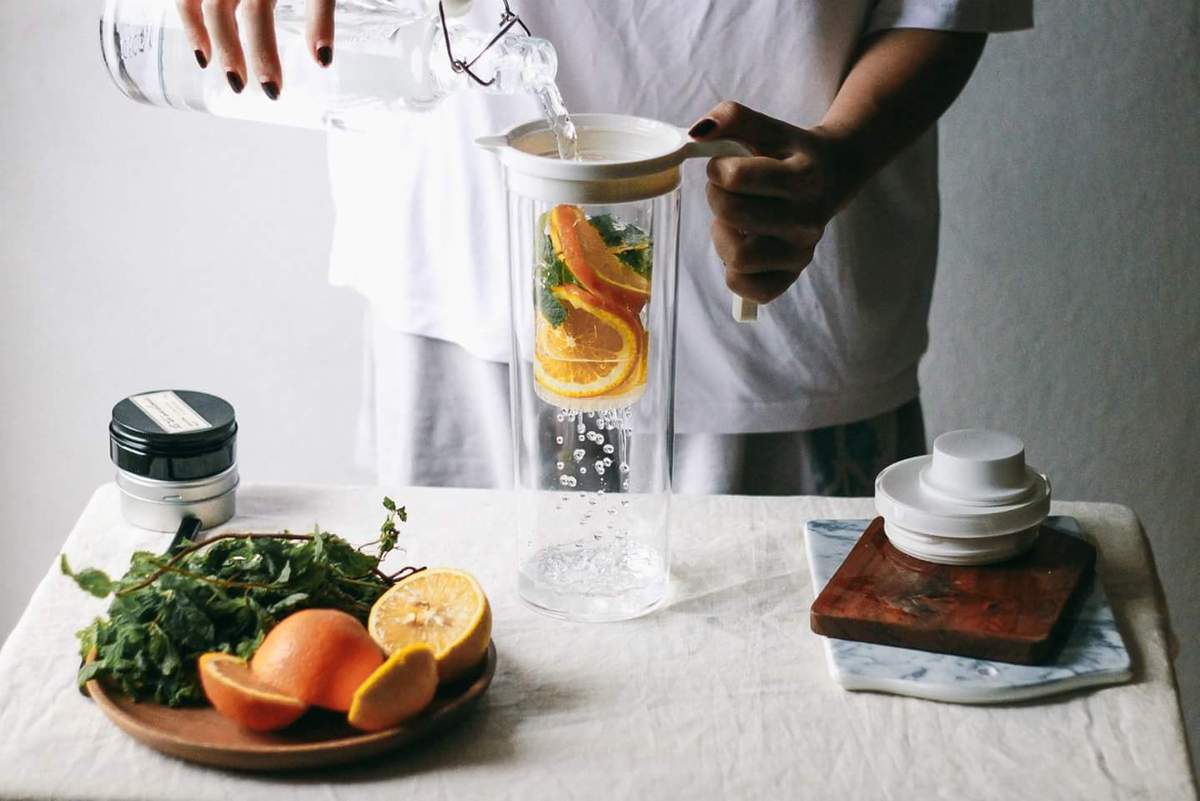 KINTO Plug Iced Tea Jug (White - 1.2L) - 22489